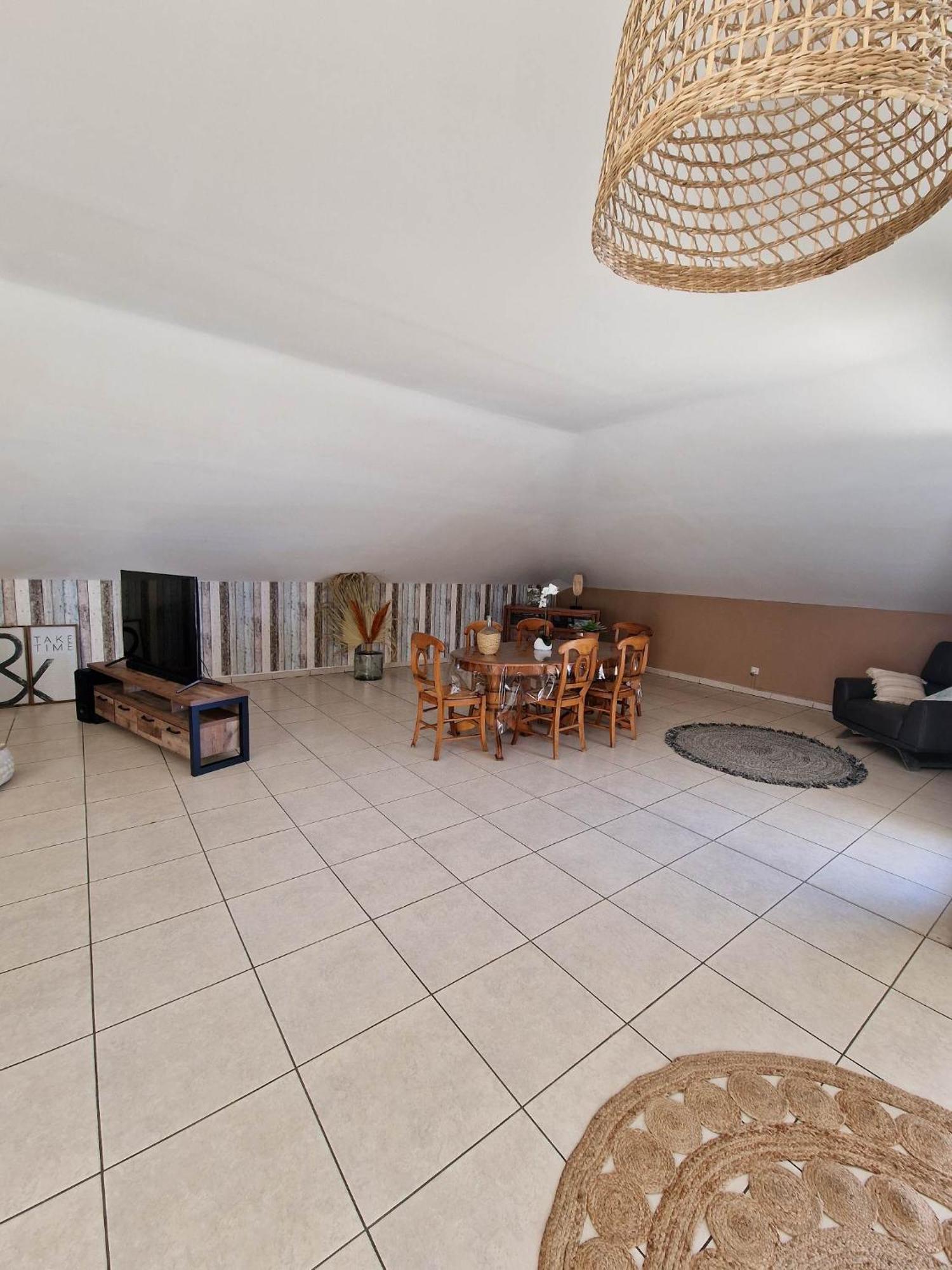 Appartement Villa Sur Le Toit, Vue Mer Saint-Gilles-les-Bains Exterior foto