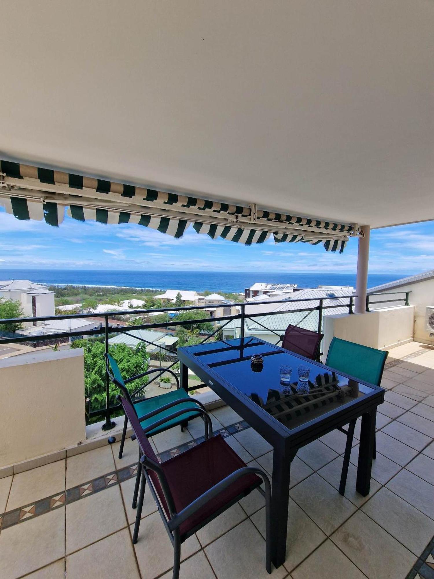 Appartement Villa Sur Le Toit, Vue Mer Saint-Gilles-les-Bains Exterior foto